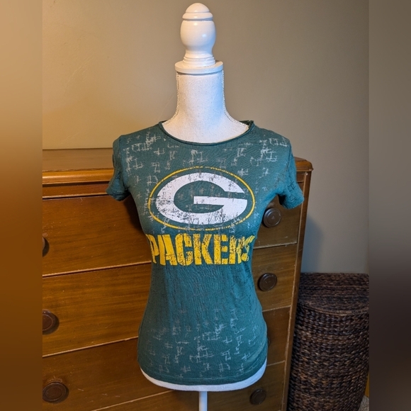 Team Apparel Tops - GREEN BAY PACKERS Short Sleeve Burnout Green NFL Tshirt Small